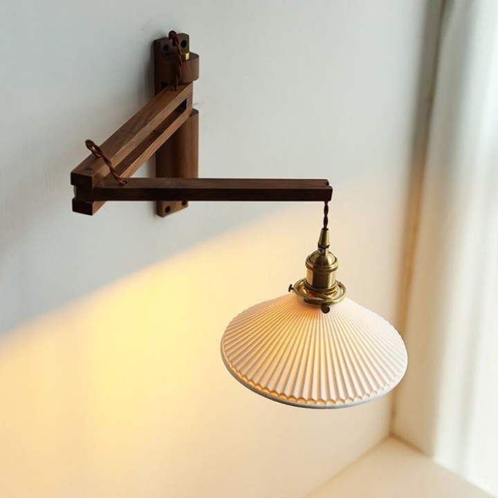 Lámpara de pared brazo de madera
