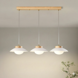 Lámpara colgante triple detalle madera