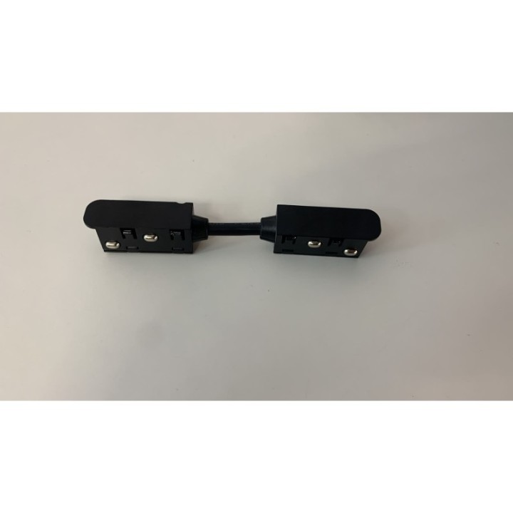 CONECTOR DE ALIMENTACION
